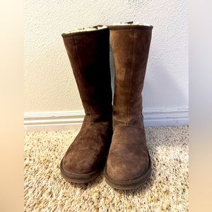 UGG Boots with zipper on back size 7
